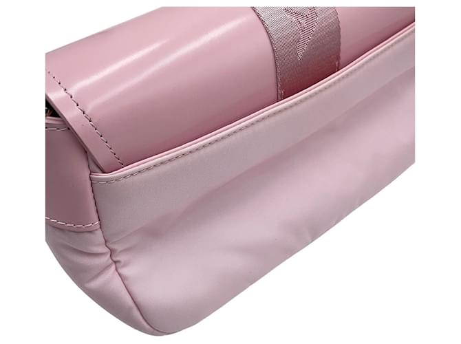 Borsa a tracolla in Re-Nylon Prada Rosa - vista 8