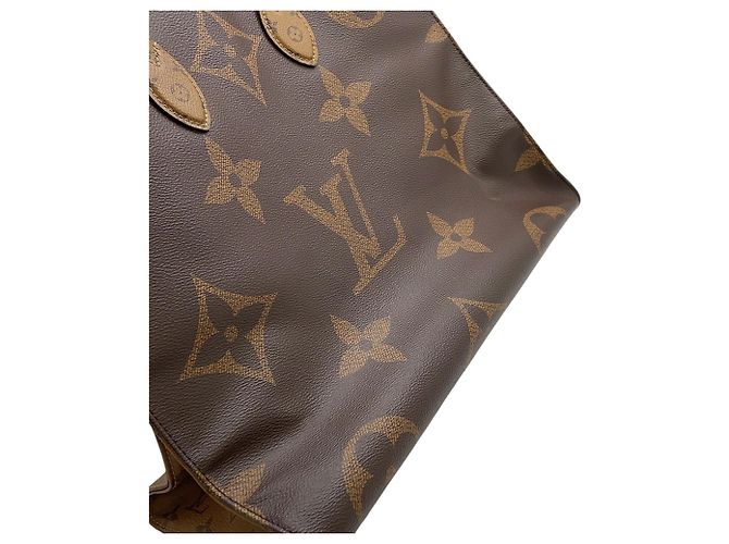 Borsa Tote Louis Vuitton Monogram Reverse Giant OnTheGo GM Rosso Monogramma - vista 7