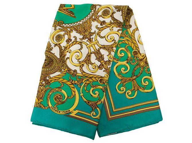 Hermès Pañuelo Hermes Carre 90 LES TUILERIES Dorado Verde - vista 2
