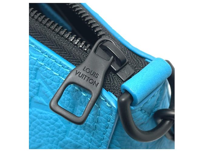 Borsa a tracolla Louis Vuitton Monogram Empreinte Triangle Blu - vista 5