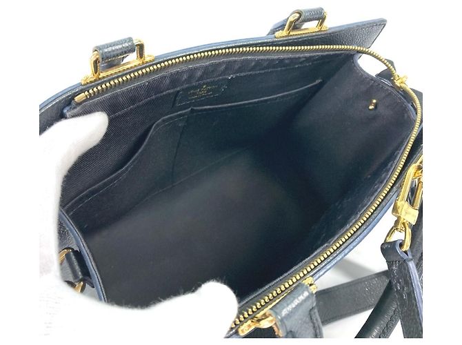 Borsa a Spalla Louis Vuitton Monogram Empreinte Three PM Blu navy - vista 13