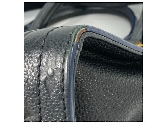 Borsa a Spalla Louis Vuitton Monogram Empreinte Three PM Blu navy - vista 6