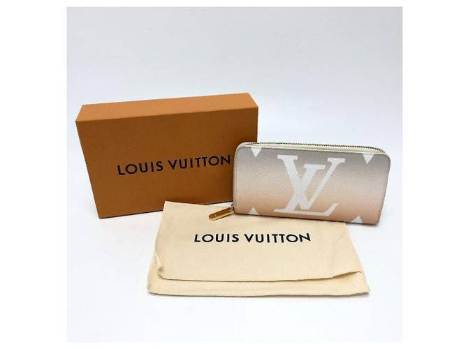 Portafoglio Zippy Monogram Giant Louis Vuitton Bianco Arancione - vista 15