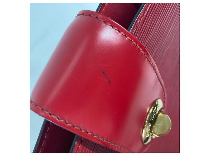Borsa a Spalla Louis Vuitton Epi Cluny Rosso - vista 11