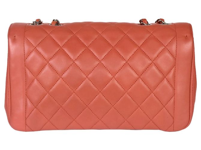 Borsa a tracolla Chanel Matelasse W Chain in rosa - vista 3