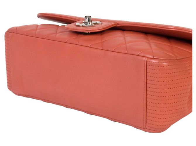 Borsa a tracolla Chanel Matelasse W Chain in rosa - vista 4