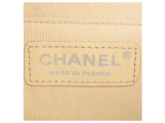 Borsa a tracolla Chanel Matelasse W Chain in rosa - vista 6