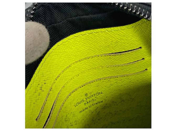 Louis Vuitton Monogram Macassar Christopher Pochette Portafoglio da Polso Marrone Giallo - vista 16