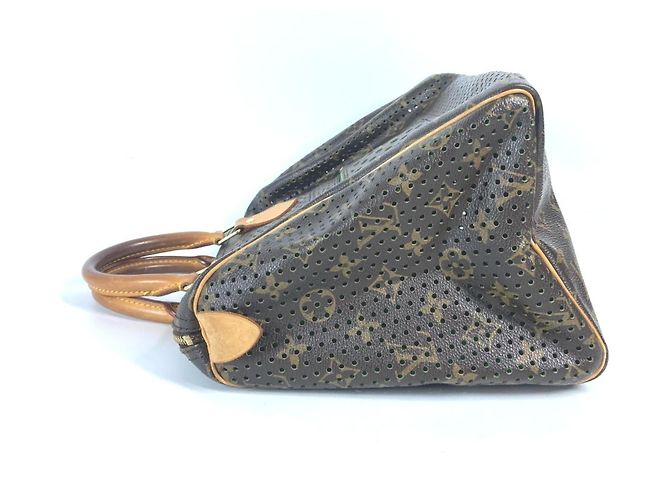 Bolso Boston Louis Vuitton Monogram Perforated Speedy 30 Castaño Verde - vista 2