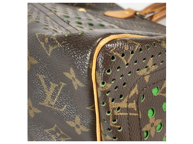 Bolso Boston Louis Vuitton Monogram Perforated Speedy 30 Castaño Verde - vista 6