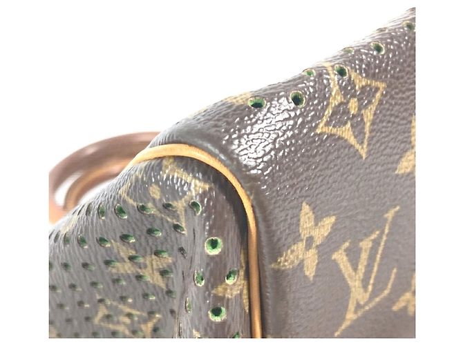 Bolso Boston Louis Vuitton Monogram Perforated Speedy 30 Castaño Verde - vista 7