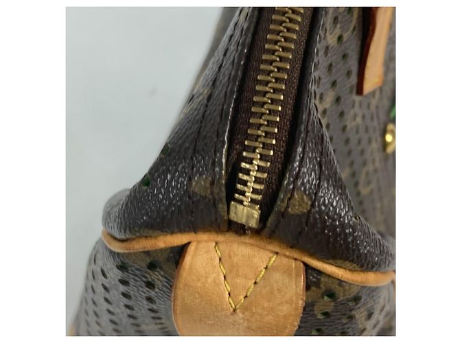 Bolso Boston Louis Vuitton Monogram Perforated Speedy 30 Castaño Verde - vista 9