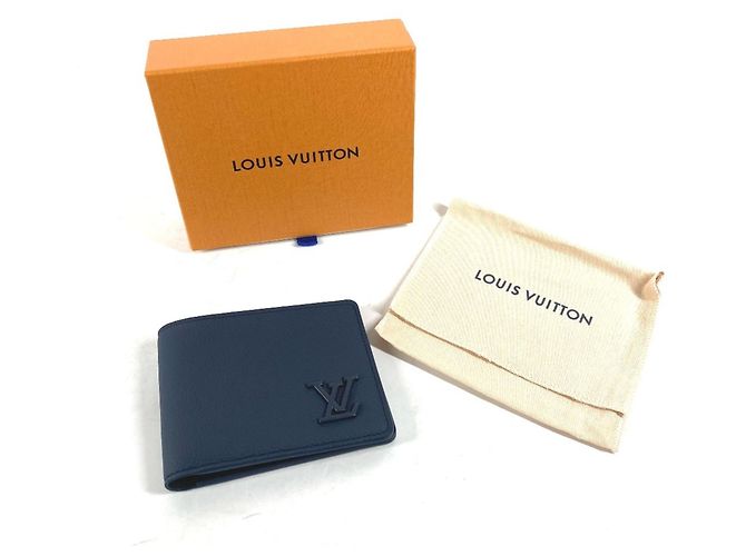 Louis Vuitton Navy Leather Bi-fold Wallet Navy blue - view 10