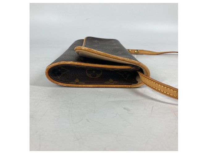 Borsa Louis Vuitton Monogram Pochette Twin GM Marrone - vista 7