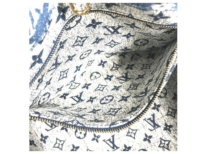 Bolsa Louis Vuitton Monogram Denim Jacquard On the Go MM Branco Azul - vista 10