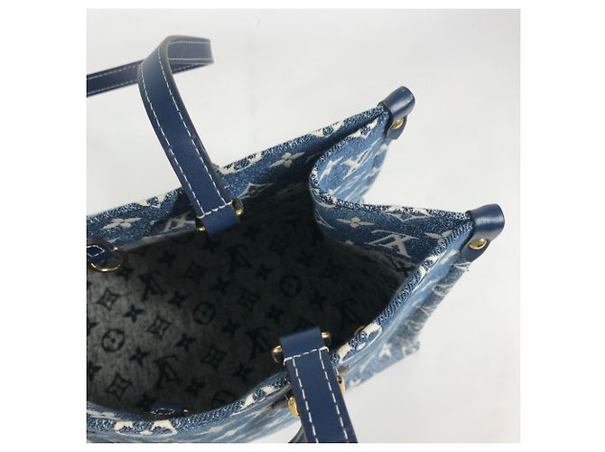 Bolsa Louis Vuitton Monogram Denim Jacquard On the Go MM Branco Azul - vista 12