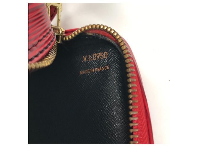 Borsa a tracolla Louis Vuitton Epi Jone Fille Rosso - vista 11