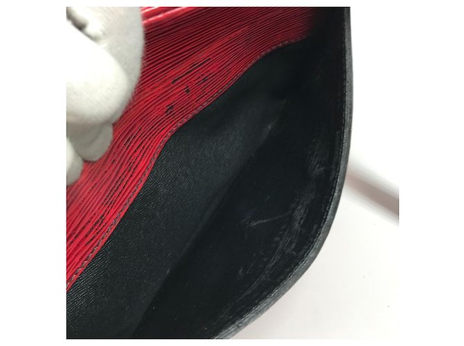 Borsa a tracolla Louis Vuitton Epi Jone Fille Rosso - vista 6