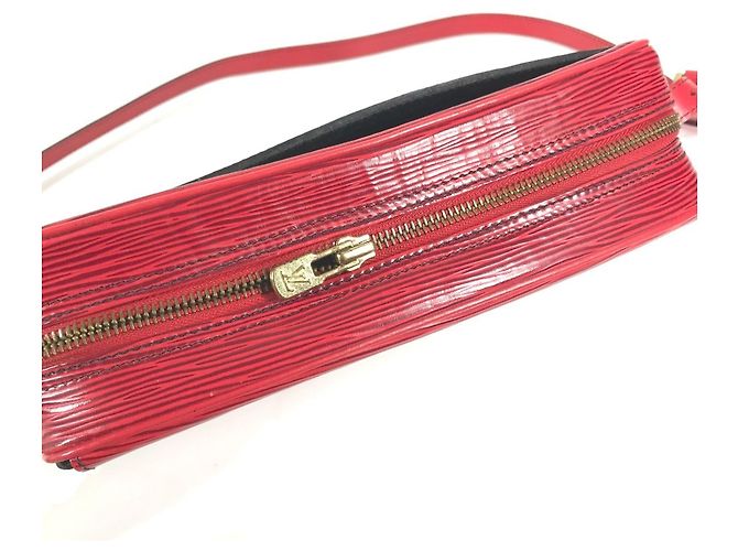 Borsa a tracolla Louis Vuitton Epi Jone Fille Rosso - vista 7