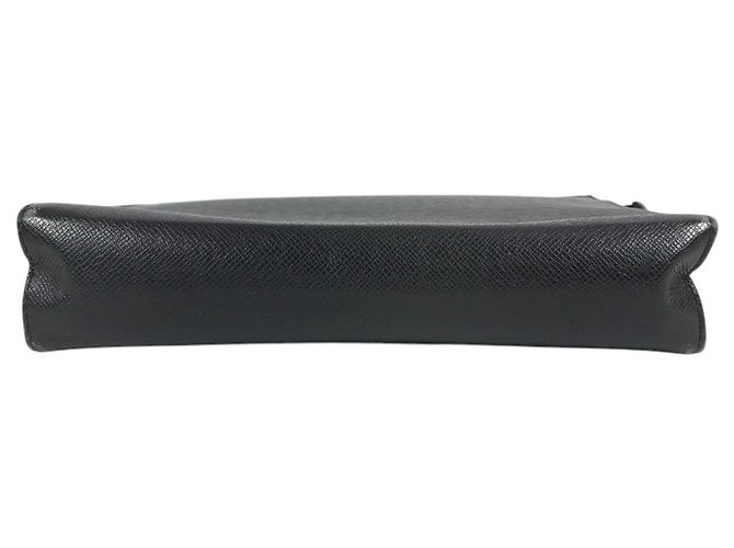 Louis Vuitton Taiga Pochette Voyage Second Bag Schwarz Grau - Ansicht 5