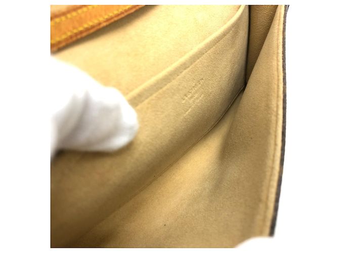 Borsa Pochette Twin GM Monogramma Louis Vuitton Marrone - vista 12