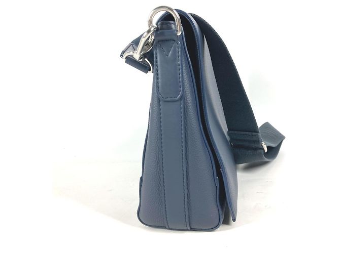Borsa a tracolla Louis Vuitton Men's Aerogram Take Off Flap Blu navy - vista 2