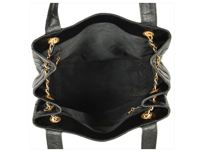 Timeless Bolsa de ombro Chanel em couro de vitelo granulado preto - vista 6