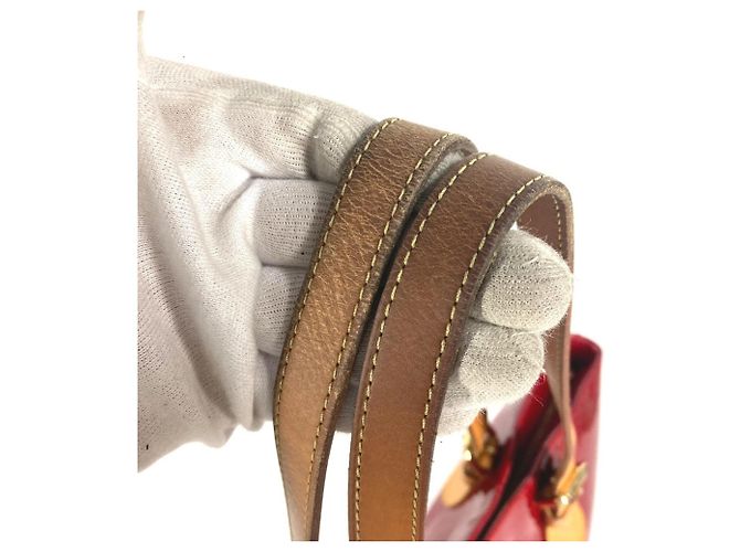 Borsa Tote Louis Vuitton Monogram Vernis Brentwood Rosso - vista 4
