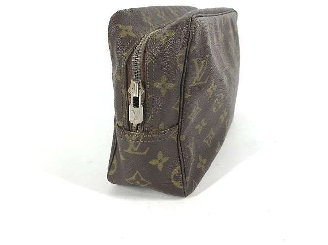Louis Vuitton Monogram True Toilet 28 Multi Pouch Marrone Monogramma - vista 2