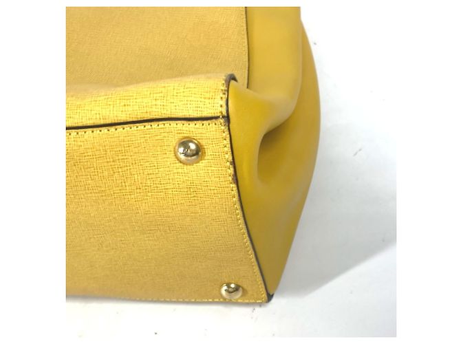 Bolso de hombro de cuero amarillo Fendi - vista 5