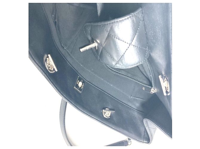 Chanel A91046 Coco Mark Matelasse gesteppte Tote Bag Schwarz - Ansicht 17