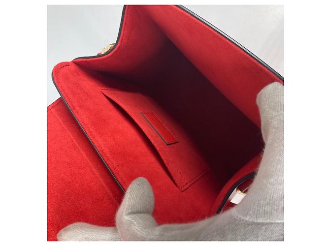 Louis Vuitton M82215 S Lock Bag Rosso D'oro - vista 12