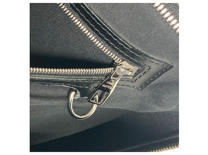 Borsa Louis Vuitton Epi Bassano GM Nero - vista 16