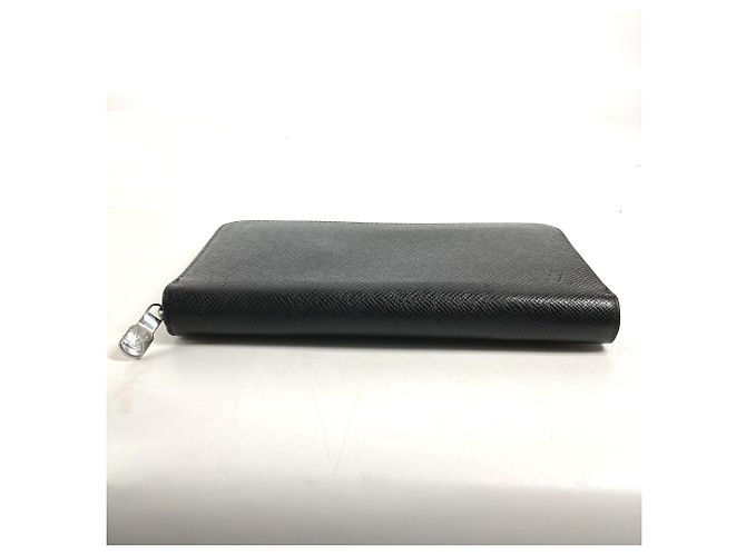 Louis Vuitton Taiga Zippy Organizer NM Long Wallet Nero - vista 5