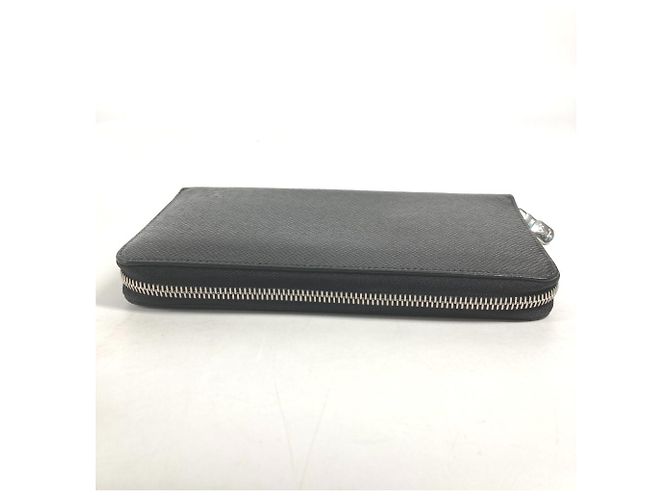 Louis Vuitton Taiga Zippy Organizer NM Long Wallet Nero - vista 6