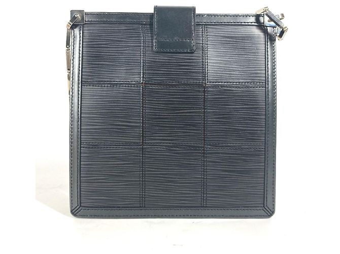 Borsa a tracolla con catena Louis Vuitton Epi Stretch Mojito Nero - vista 3