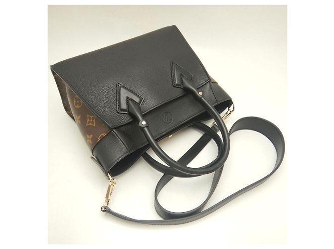 Borsa Louis Vuitton Monogram On My Side PM Marrone Nero - vista 3