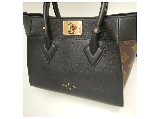 Borsa Louis Vuitton Monogram On My Side PM Marrone Nero - vista 8