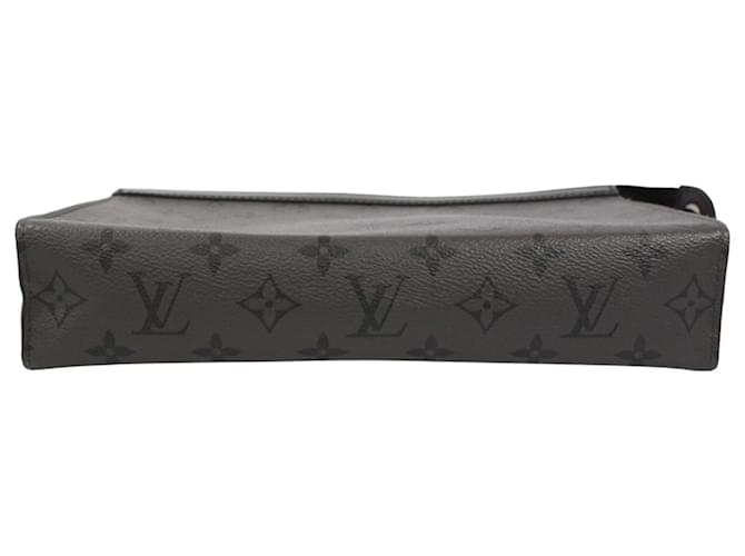 Louis Vuitton Monogram Eclipse Pochette Voyage Marrone Nero - vista 4