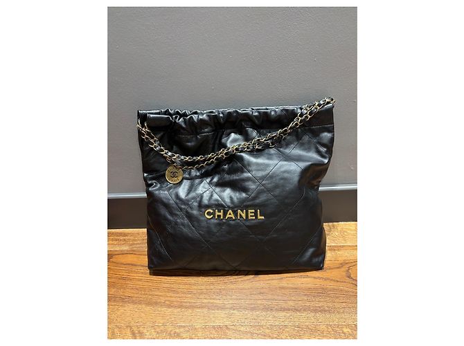 Borsa Hobo Chanel 22 Large Nero - vista 2