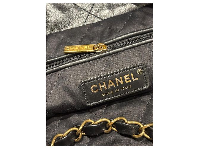 Borsa Hobo Chanel 22 Large Nero - vista 3