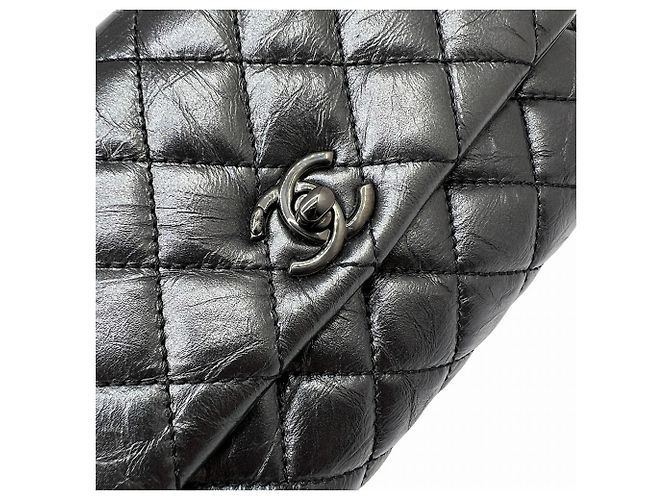 Borsa a tracolla Chanel Matelassé XS in pelle di vitello invecchiata Metallico - vista 9