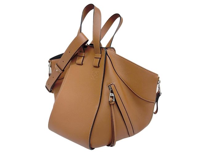 Borsa a tracolla Loewe Hammock Small in pelle di vitello marrone - vista 3