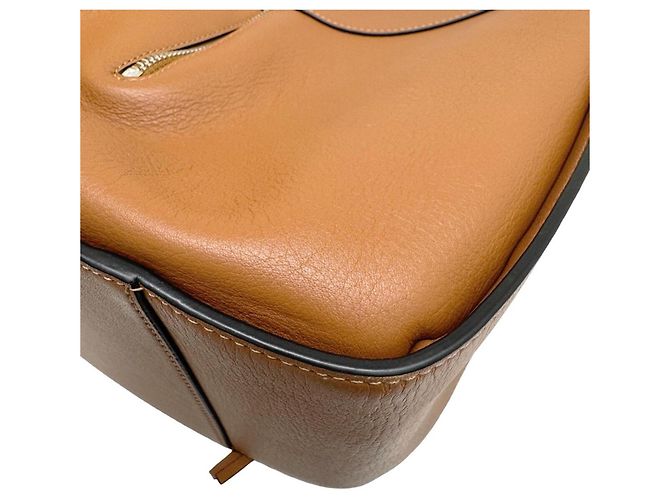 Borsa a tracolla Loewe Hammock Small in pelle di vitello marrone - vista 9