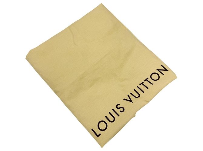 Louis Vuitton Buzas Marie Kate Monogram Mini Shoulder Bag Fuschia - vista 13