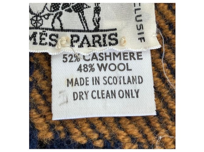 Hermès Sciarpa reversibile in lana e cashmere vintage con frange Hermes Beige Blu navy - vista 7