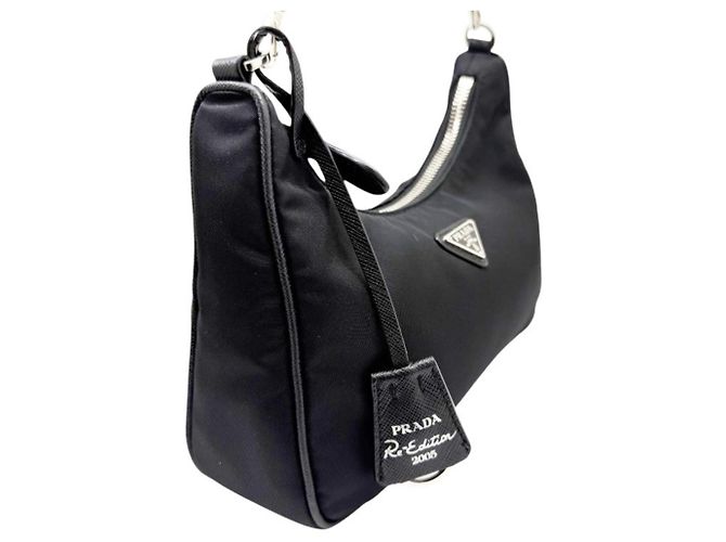 Borsa a tracolla in nylon Prada Re Edition 2005 Nero - vista 4