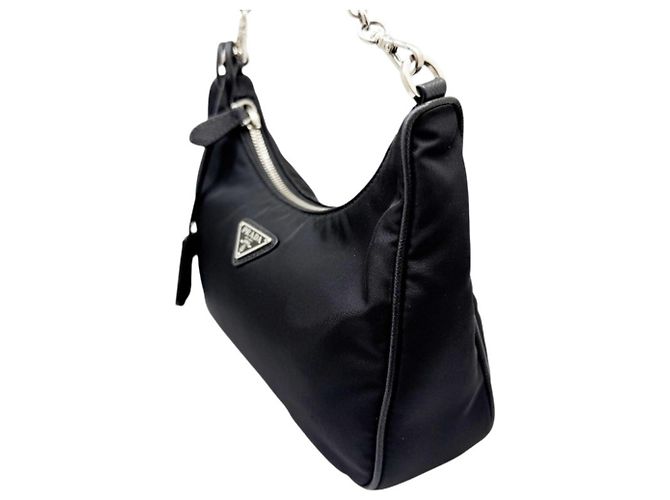 Borsa a tracolla in nylon Prada Re Edition 2005 Nero - vista 5