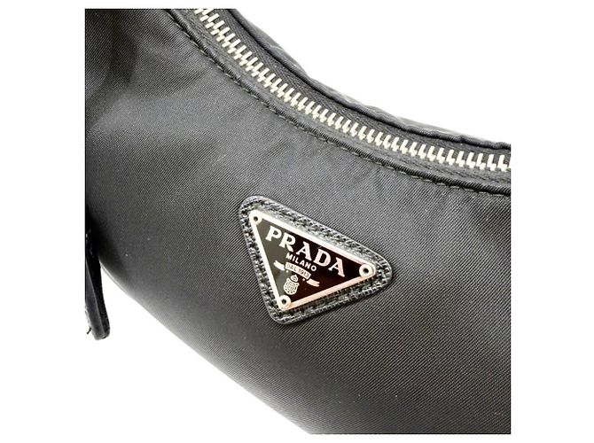 Borsa a tracolla in nylon Prada Re Edition 2005 Nero - vista 9