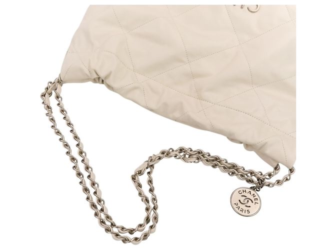 Borsa a tracolla Chanel 22 Chain Coco Mark in pelle Bianco - vista 5